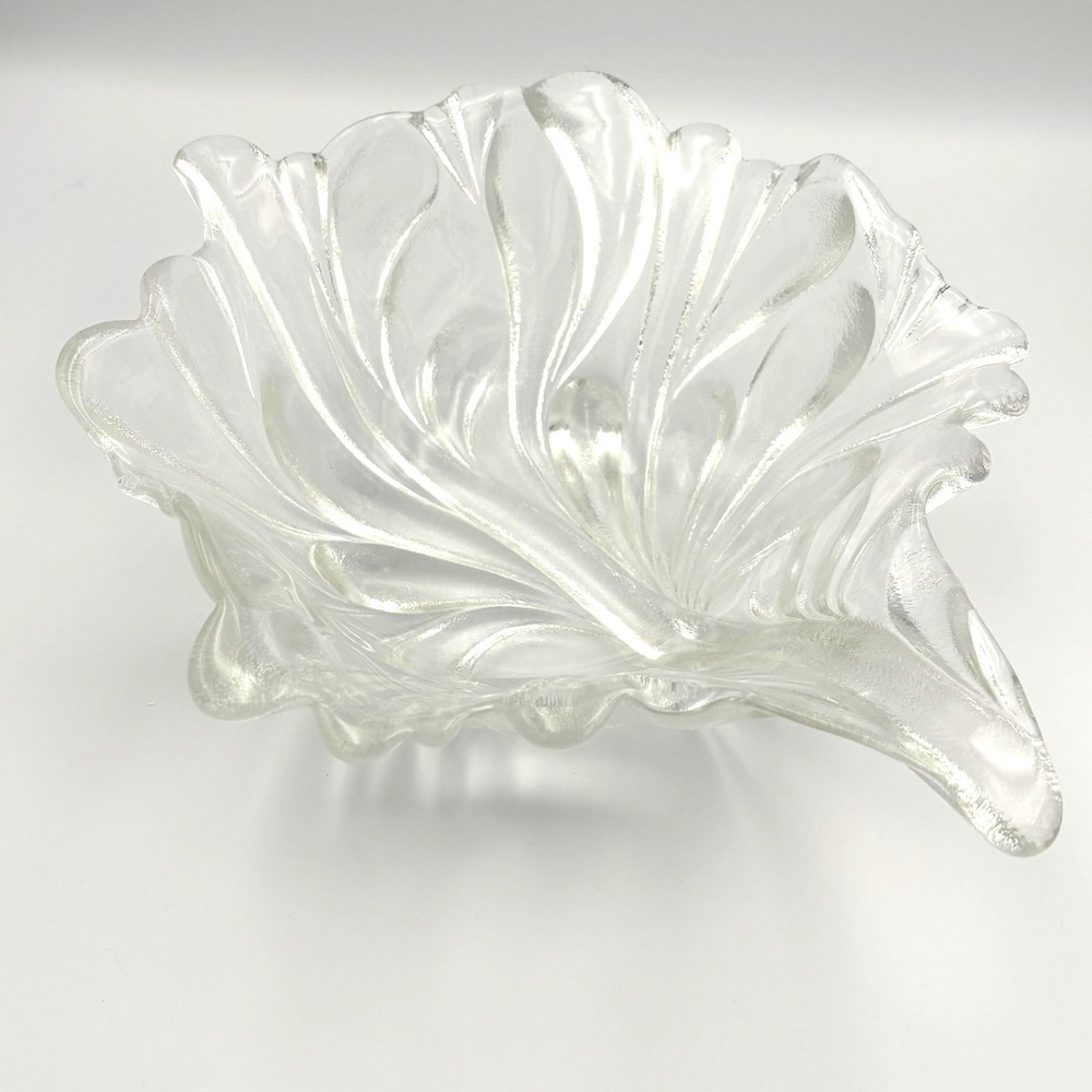 Vintage Mikasa Walther Glass Mid-Century Leaf Crystal Bowl,‎ Centerpiece